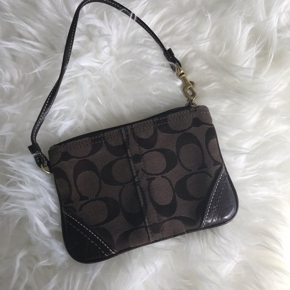 Coach wristlet - Picture 2 of 3